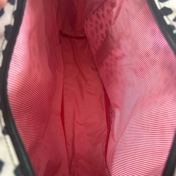 Herschel Supply Company Tan and Black Tote Bag - Picture 2 of 2